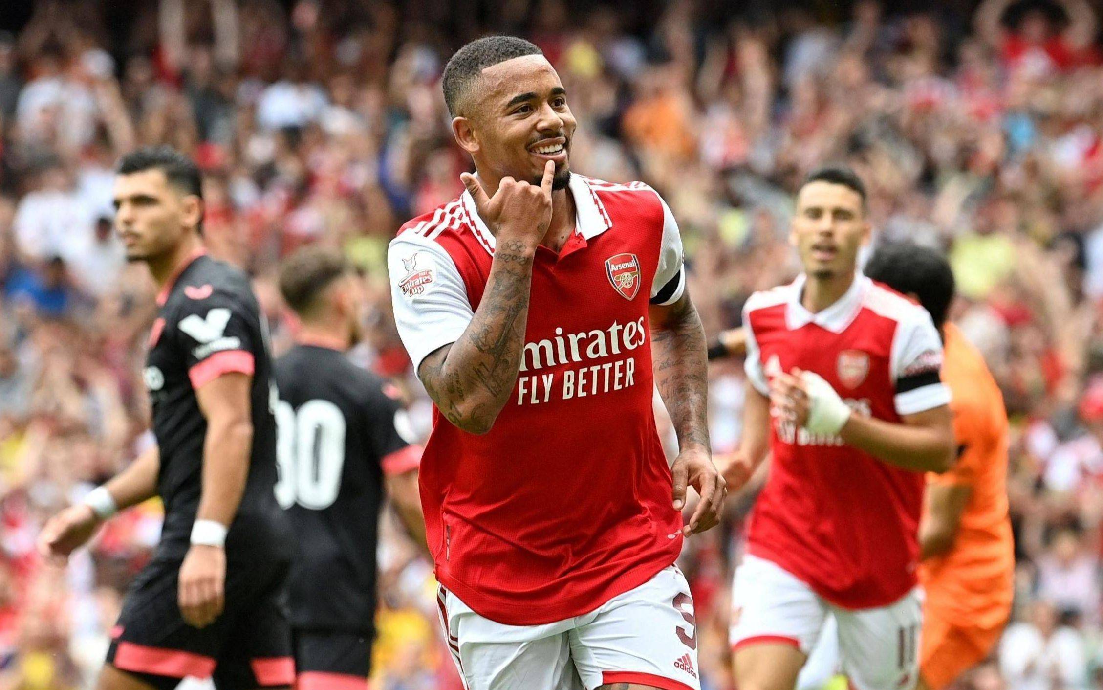 包含欧联赛程吃紧，西汉姆赛前篮板制胜，气氛紧张，阵容厚度经受考验的词条