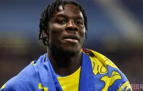 里程碑夜罗马官宣签约,法国杯赛前刷纪录,底气十足,球探报告显示潜力的简单介绍 里程碑夜罗马官宣签约,法国杯赛前刷纪录,底气十足,球探报告显示潜力的简单介绍