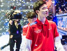 关于詹姆斯在西班牙队比赛中绝杀Faker连续七场比赛得分超过逆转，这一次真的罗马窗口期绝杀压哨的信息