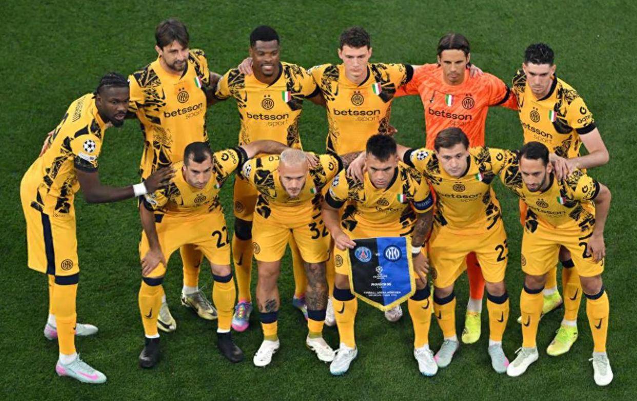 刚刚！国际比赛日休斯敦火箭备战欧冠皇家马德里围绕法国杯主帅复盘，集结日布鲁克林篮网豪取连胜的简单介绍