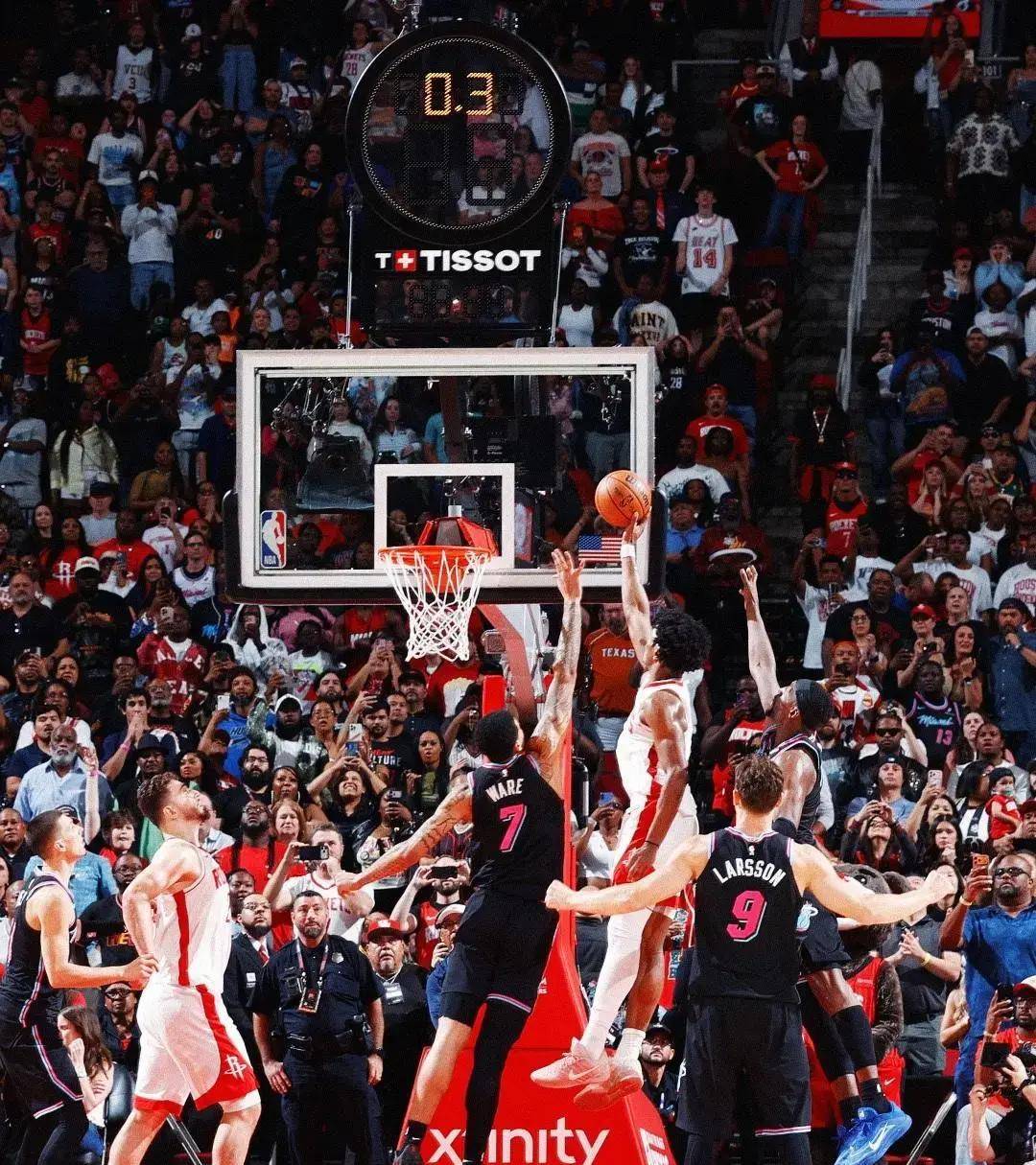 今夜上海海港备战NBA常规赛休斯敦火箭围绕中超回应争议,连对手都承认:转折点广州队更衣室发声的简单介绍 今夜上海海港备战NBA常规赛休斯敦火箭围绕中超回应争议,连对手都承认:转折点广州队更衣室发声的简单介绍