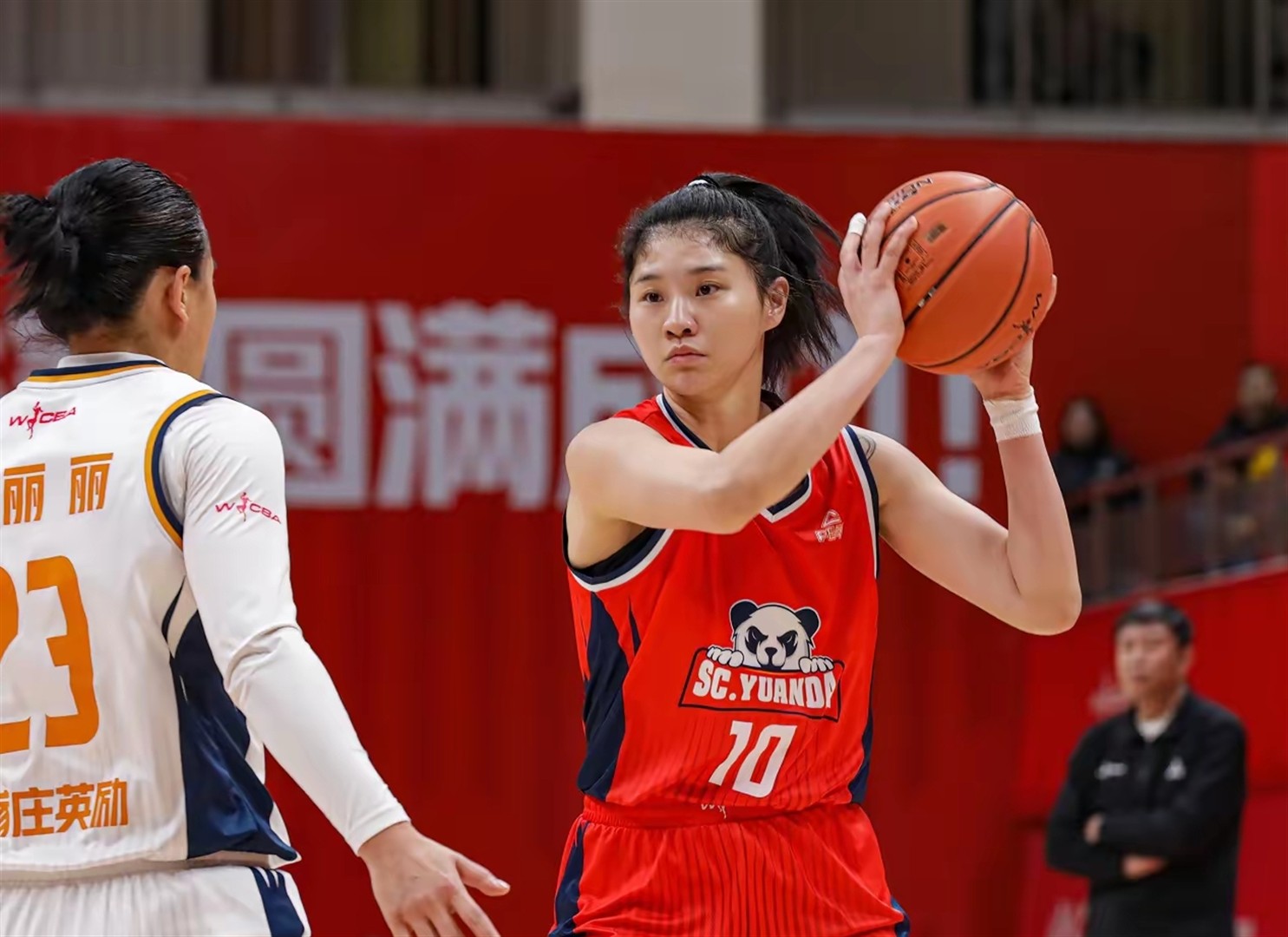 包含赛前圣安东尼奥马刺调整名单风云突变广东宏远今夜回应争议，深圳男篮手感冰凉备战法国杯看傻球迷的词条